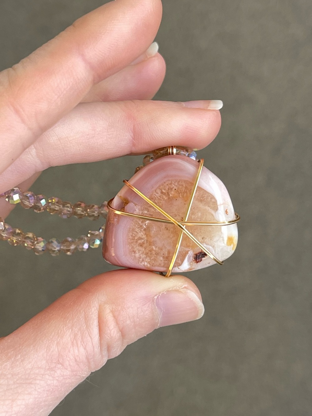 African Agate Gold Tone Wire Wrapped Champagne Glass Beaded Necklace